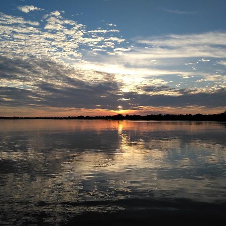 Caprivi Houseboat Safari Lodge Катима-Мулило Экстерьер фото