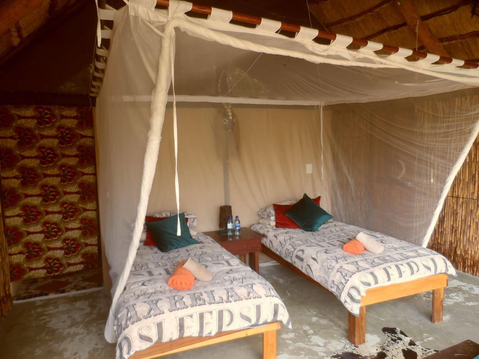 Caprivi Houseboat Safari Lodge Катима-Мулило Экстерьер фото