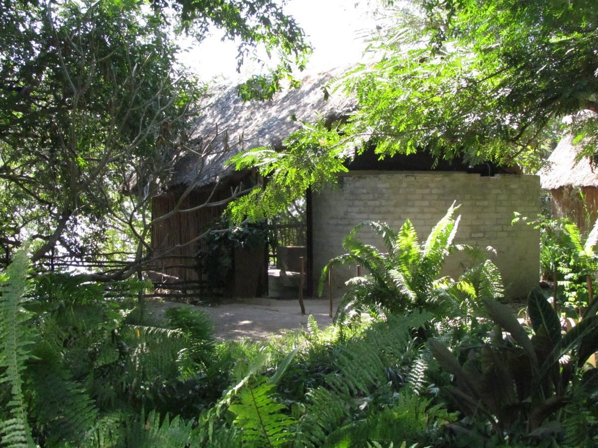Caprivi Houseboat Safari Lodge Катима-Мулило Экстерьер фото