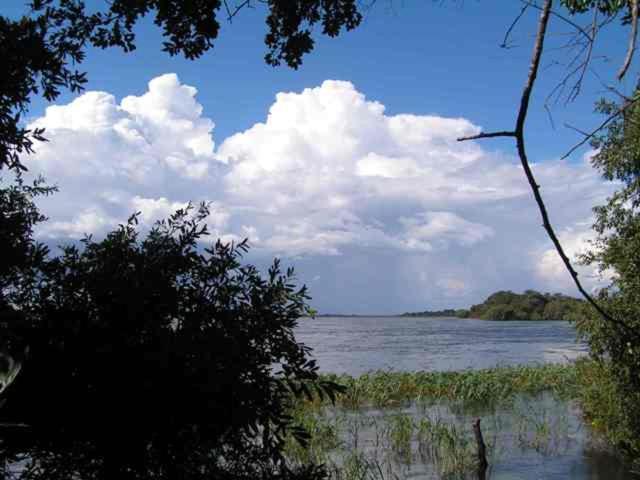 Caprivi Houseboat Safari Lodge Катима-Мулило Экстерьер фото